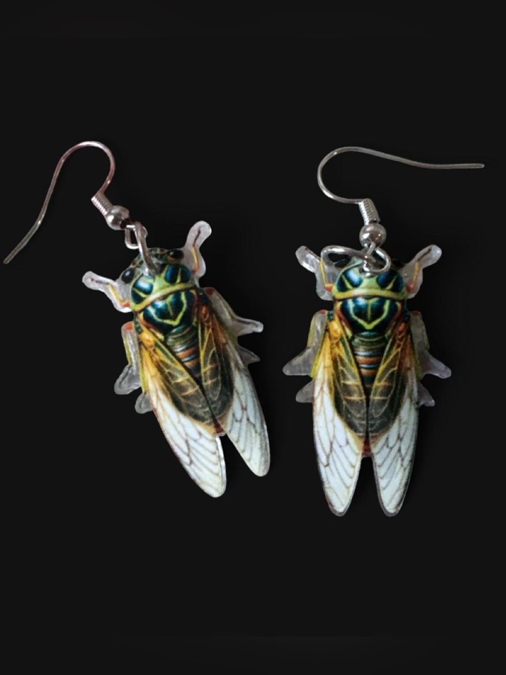 NWOT 2D Acrylic Green and Yellow Cicada Dangle Earrings 1.5”